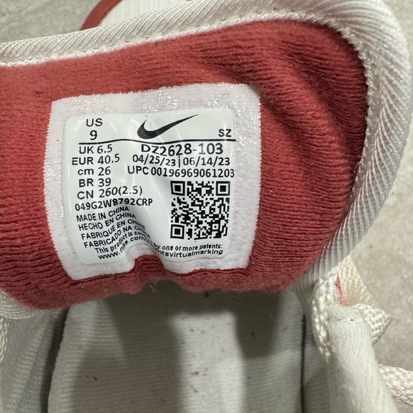 Size 9 Nike Women's Air Max 1 Stardust Red White - Picture 5 of 5